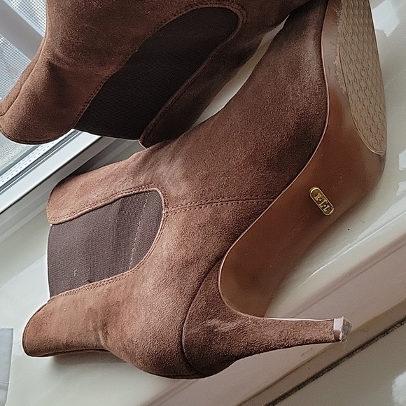 Ralph Lauren Suede Brown Ankle Booties - Very Good Condition - 7B - Picture 12 of 15